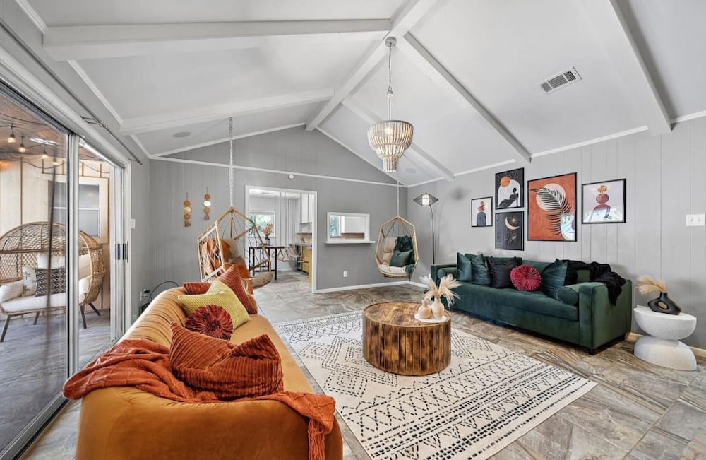 The Sunset No Service Fees Games Pool BBQ, Photo 33