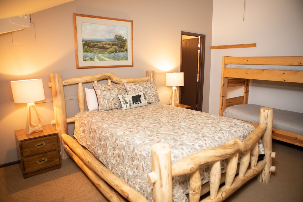Flying Dutchman, Keystone Ski Resort Gulch & Soda Springs - Keystone Ski Resort CO Condos