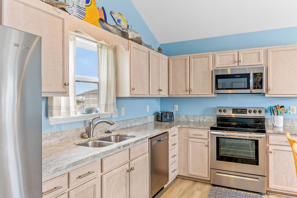 Lowe Tide by Topsail Realty
