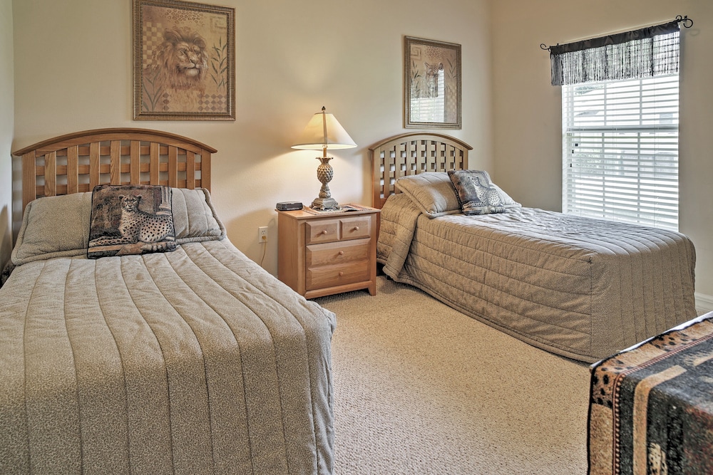 4 Mi to Disney: Kissimmee Group Getaway view 2