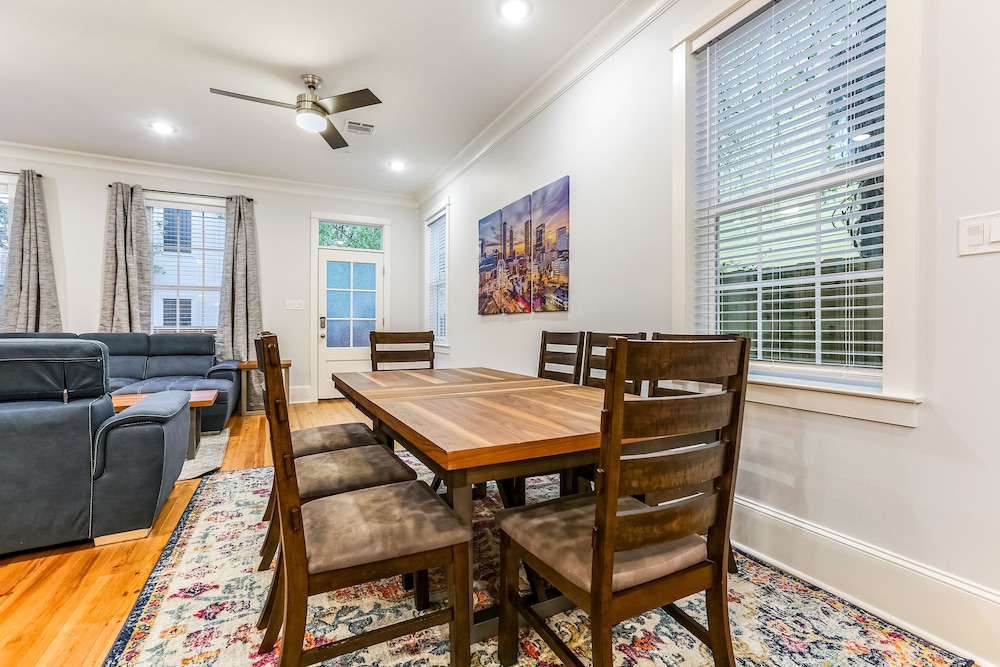 New Orleans Vacations - Stunning 4 5 BRs w Pool by Hosteeva - Property Image 73