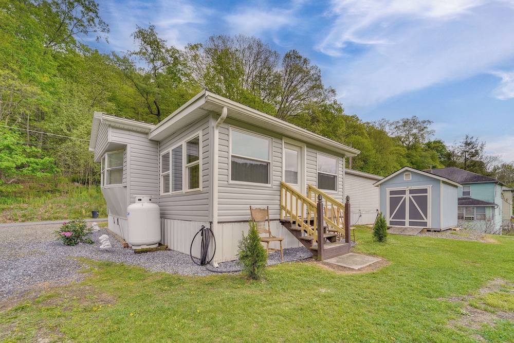 15 Mi to Raystown Lake: Riddlesburg Getaway!