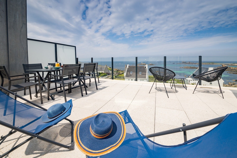 Apartment in Porspoder Near Plage du Bourg