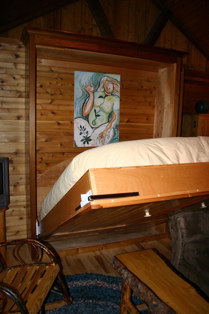 Copper Creek Inn at Mt Rainier