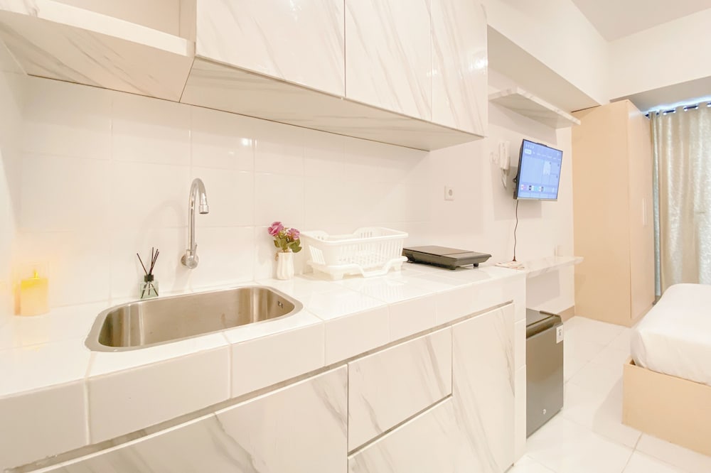 Minimalist And Enjoy Living Studio At Tokyo Riverside Pik 2 Apartment