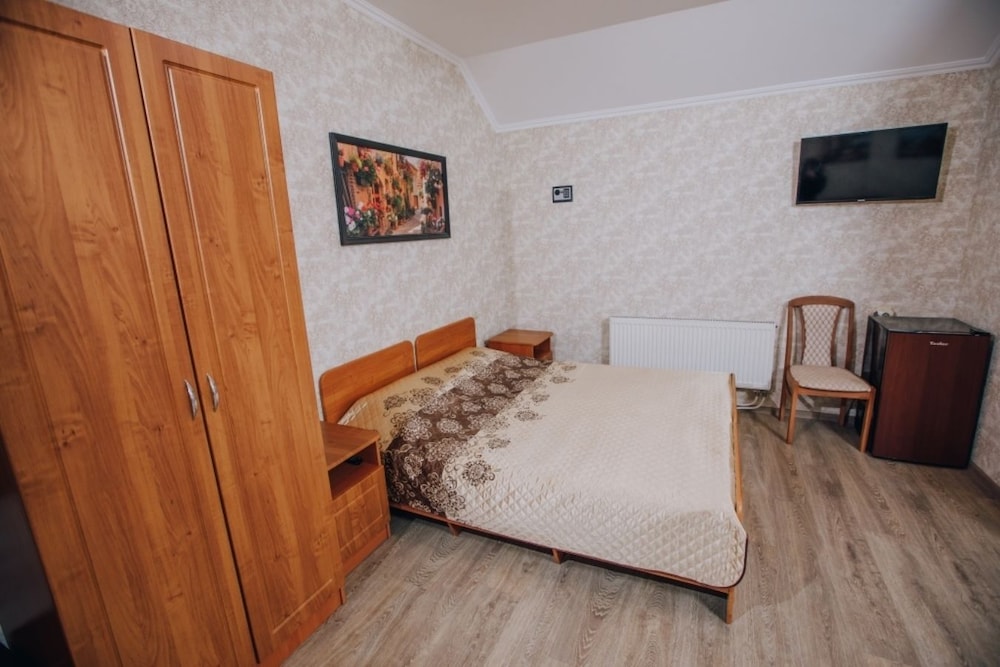 Laura Guest House