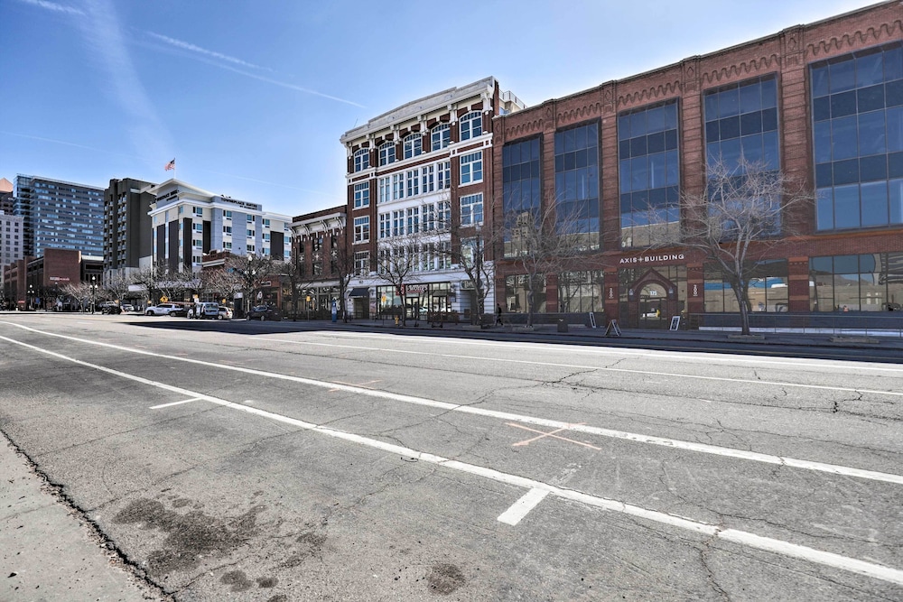 Chic SLC Downtown Studio Loft: Walk to Shops view 2