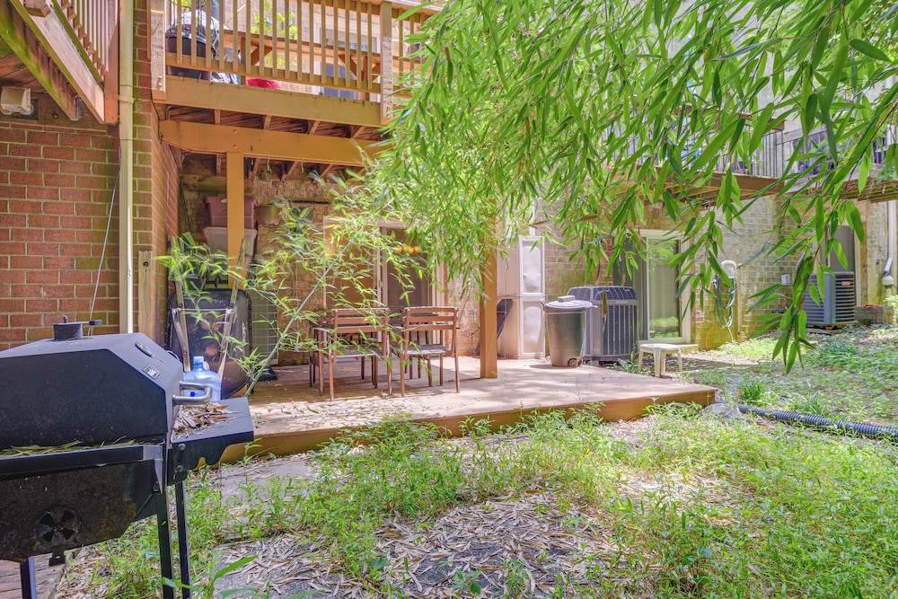 < 25 Mi to Downtown Baltimore & DC: Apt w/ Patio