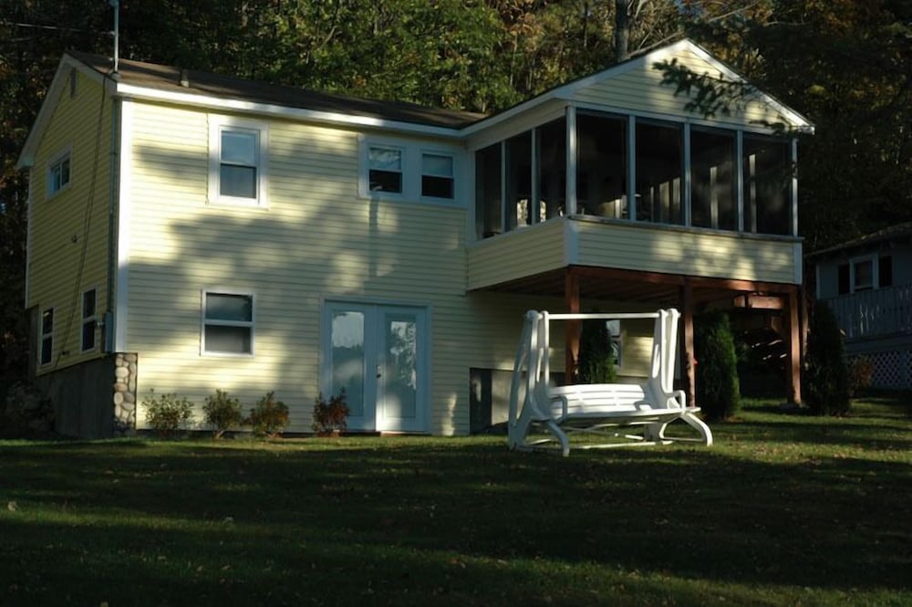 Channel Watefront Cottages