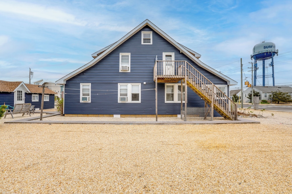 8 Mi Barnegat Lighthouse: Apt w/ Balcony!