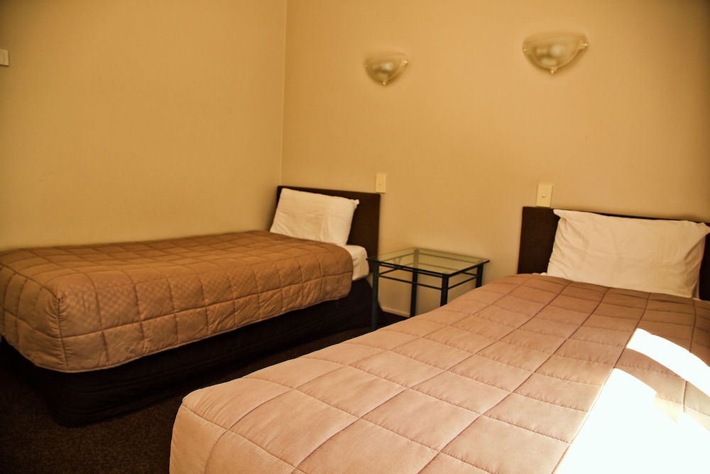 Barclay Motel