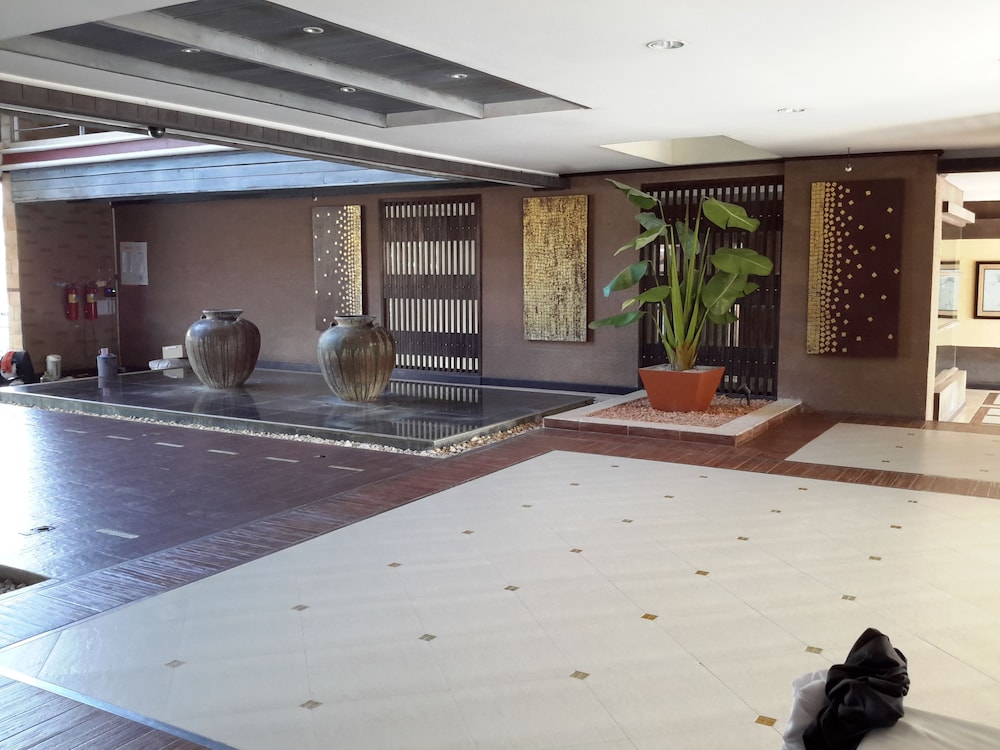 Beachfront Family Penthouse Hua Hin