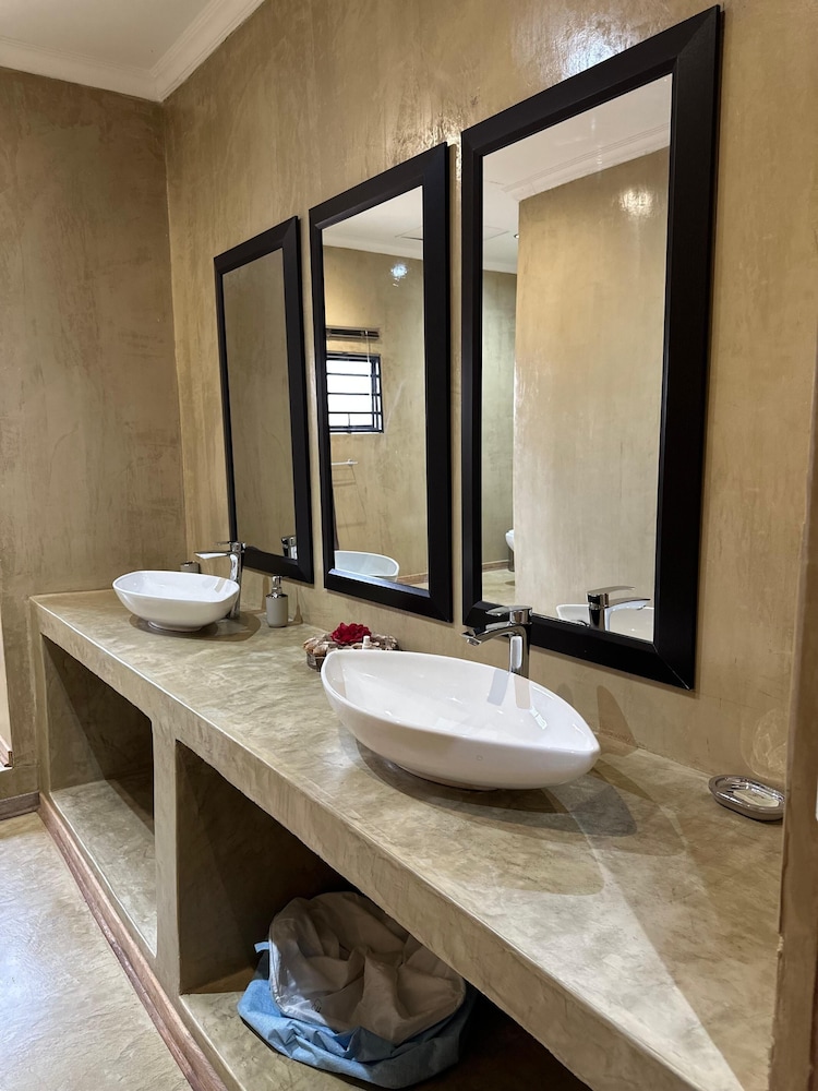 Humdani Game Lodge