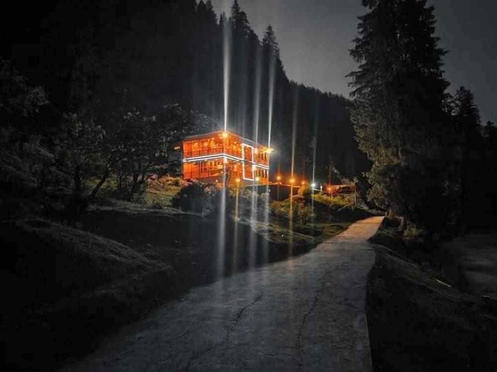 Kashmir Star Guest House & Family Resort view 3