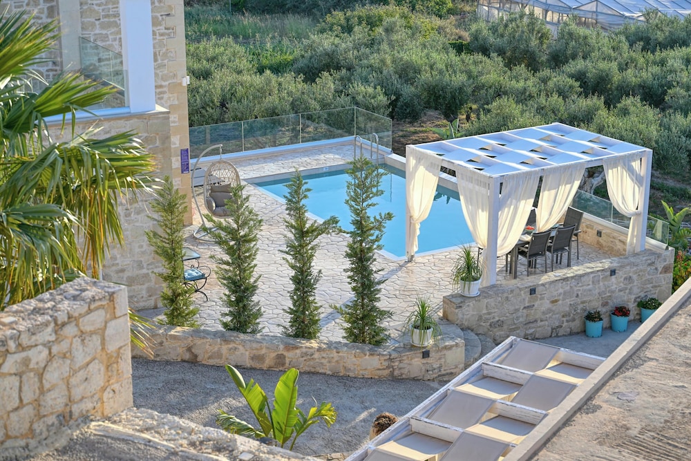 Koukis Villa With Sea View