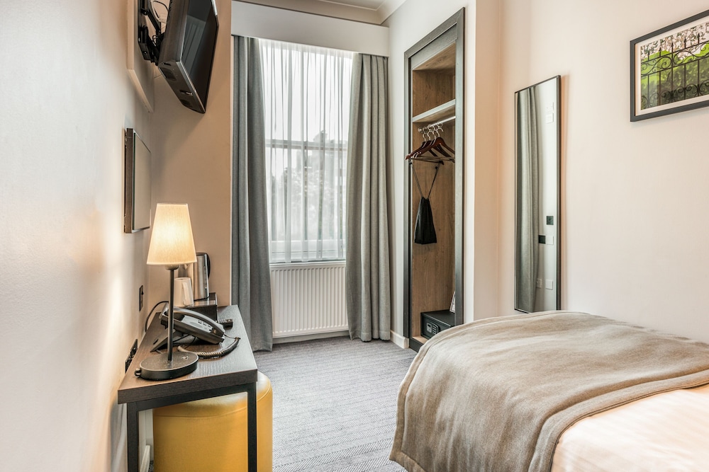 The Princes Square Hotel