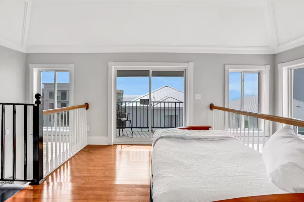 Luxurious Gulf-side Living in Santa Rosa Beach!