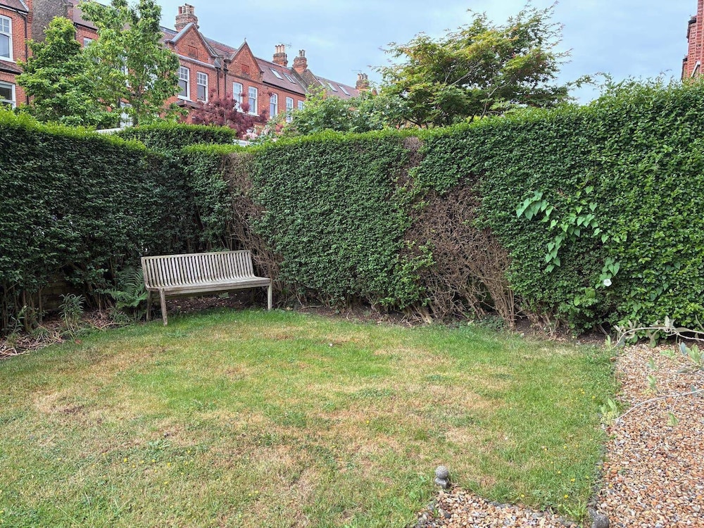 London Apt - Sleeps 5 - Great Transport Links