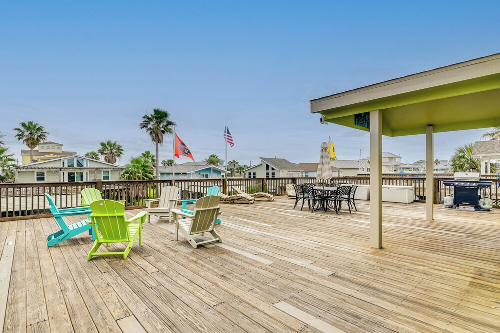 Private Dock & Kayaks: 'reel Fun in Sea Isle'