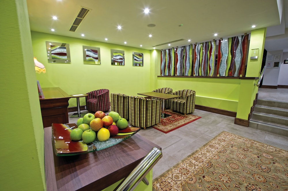 Farnham Vacations - Frensham Pond Country House Hotel  Spa - Property Image 4
