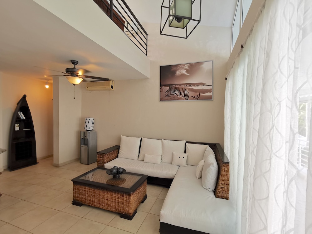 TROPICAL VILLAS playa LOS CORALES