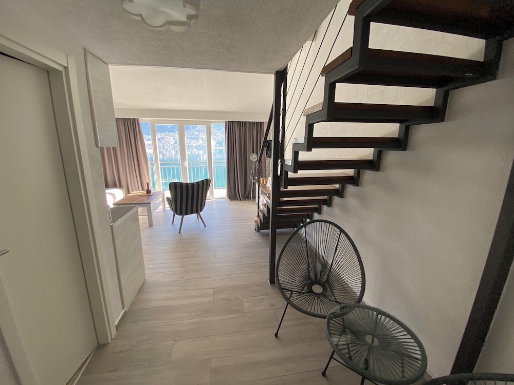 HOUSE 44 Apartments