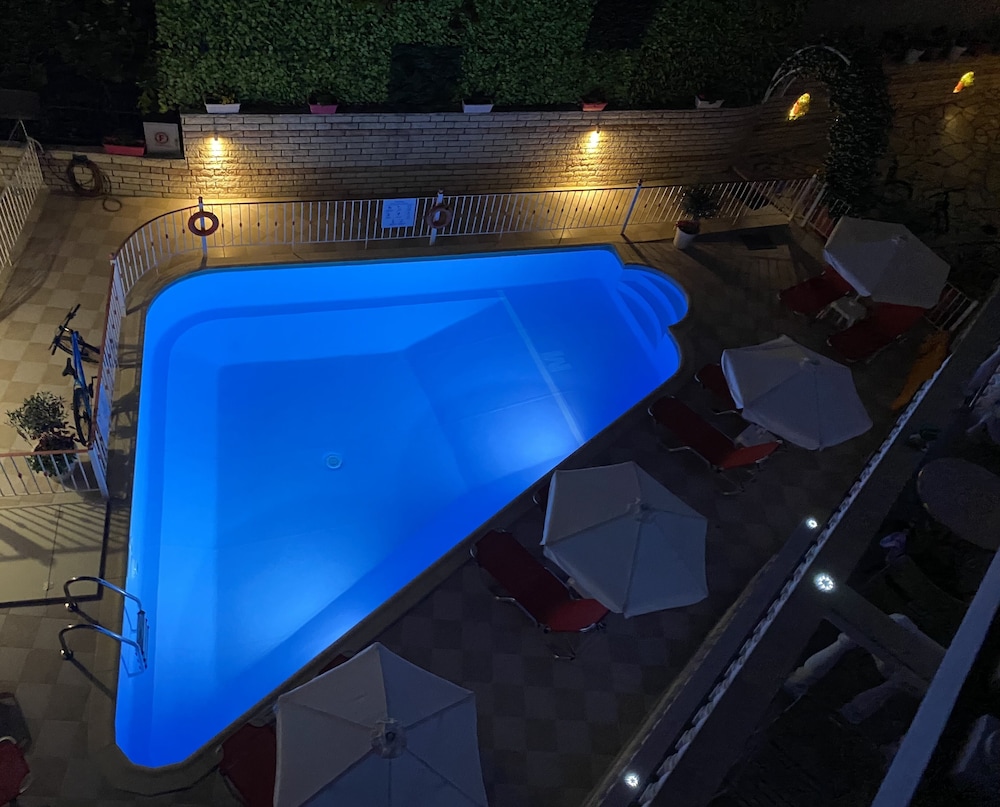 Villa Antonis
