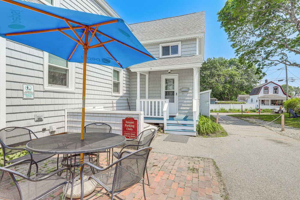 Walk to Pier & Ocean: Apt in Old Orchard Beach!