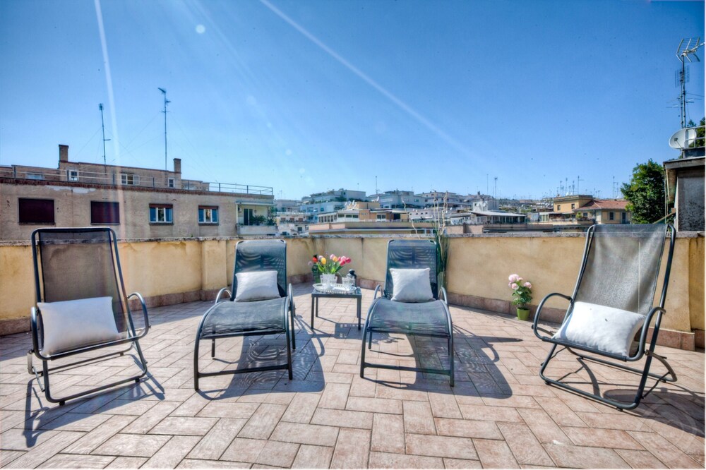 Vaticano Apartments - Sistine Chapel Area