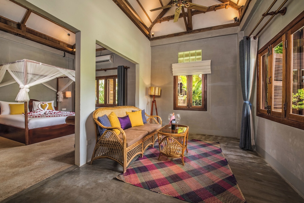 PHUM KHMER LODGE
