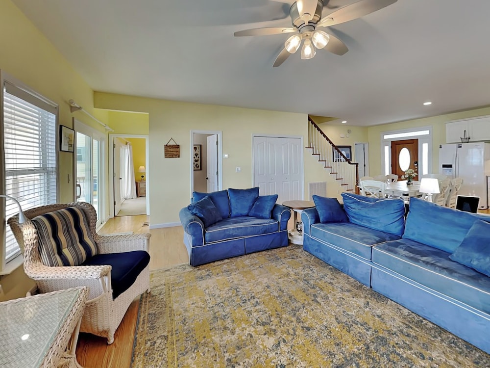 Ocean Splendor by Topsail Realty