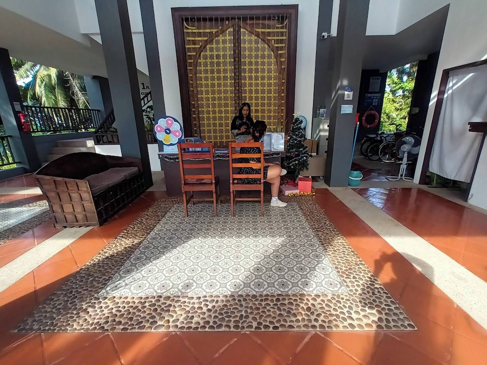 Private 2 Bedrooms Villa Near Waterfall in Khao Lak-terrace Large Bubble Jacuzzi