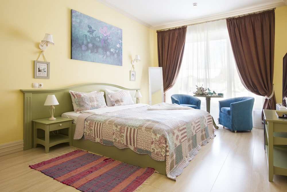 Nasha Dacha Country Estate