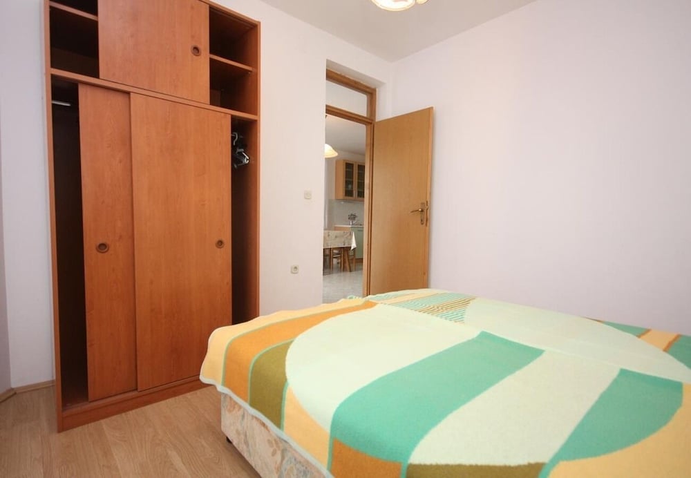 Vese - 100 m From Beach - A1