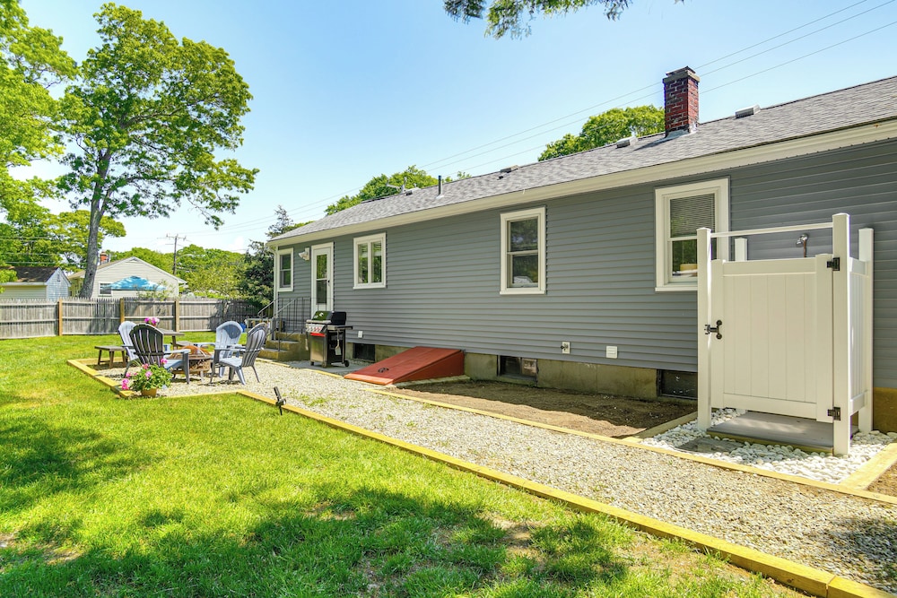 Private Beach & Fire Pit: Cape Cod Retreat!