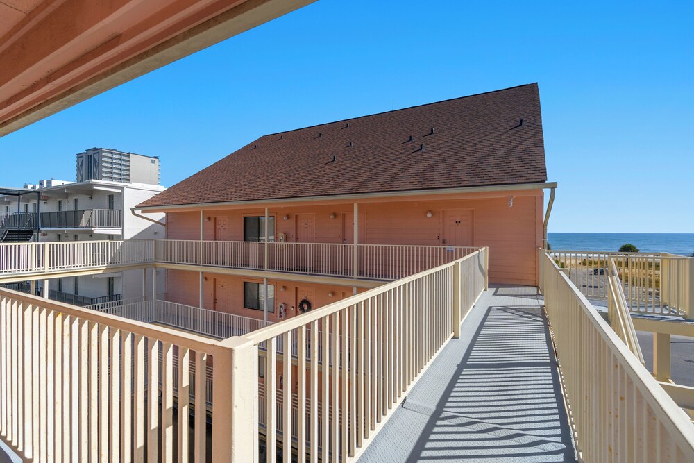 La Mirage By Elliott Beach Rentals