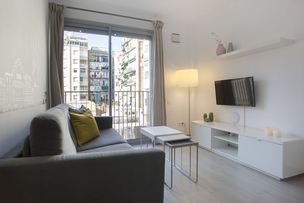 BBarcelona Gaudi Flats