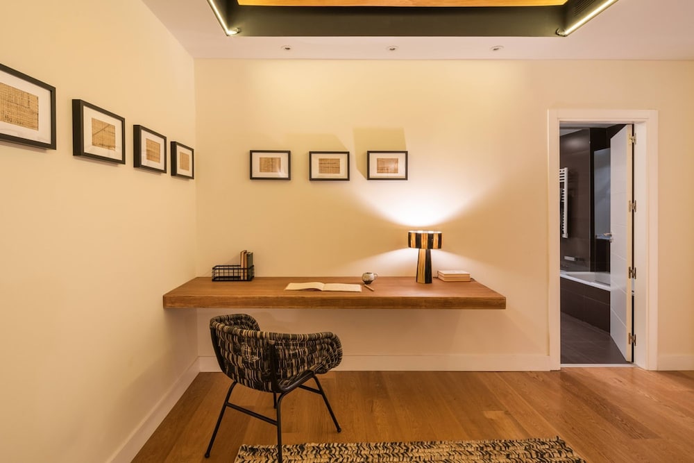 Tate - 3 Bedrooms in Salamanca