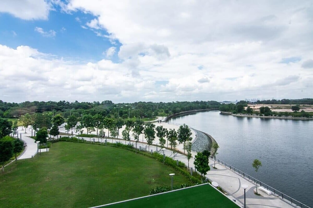3BR Somerset Puteri Harbour View, Legoland