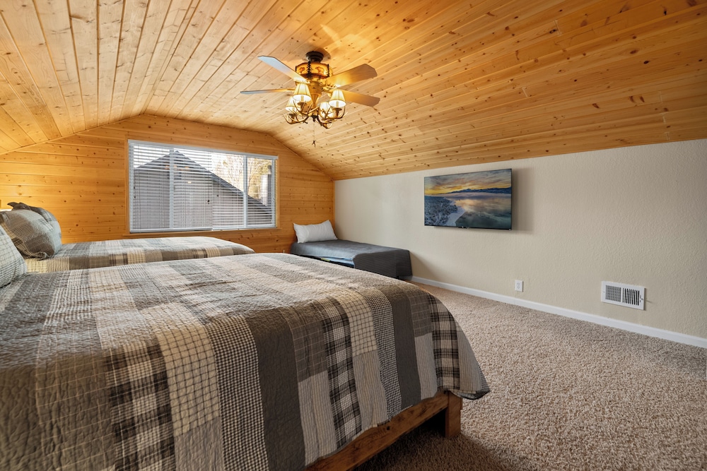 Eagle Point Retreat