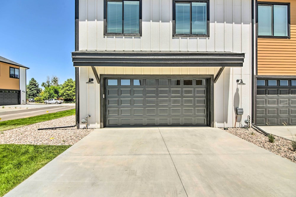 Gorgeous Greeley Getaway - Close to Parks!