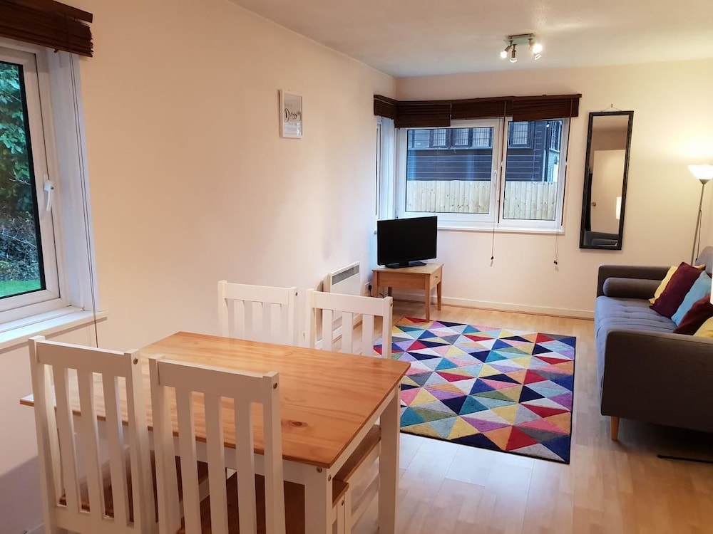 Gold Rush Apartments view 3