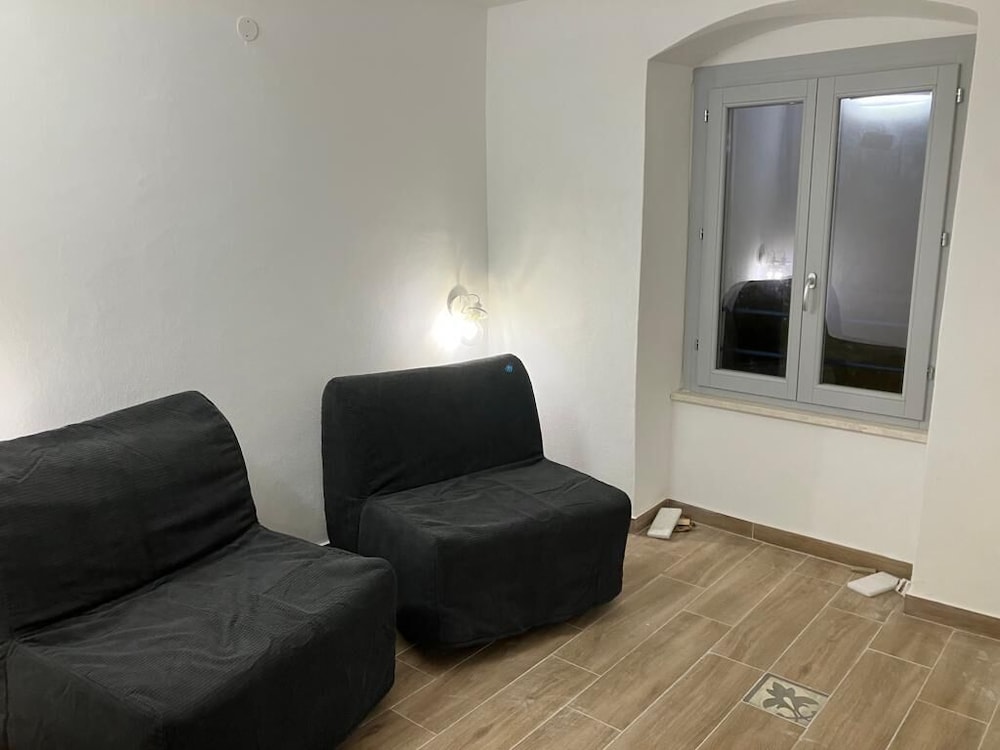 Room-l'appusentu in the Historical Cente