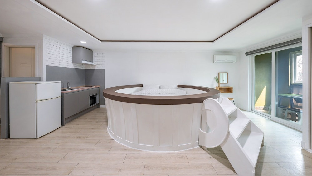Gyeongju The Stay Spa Pension