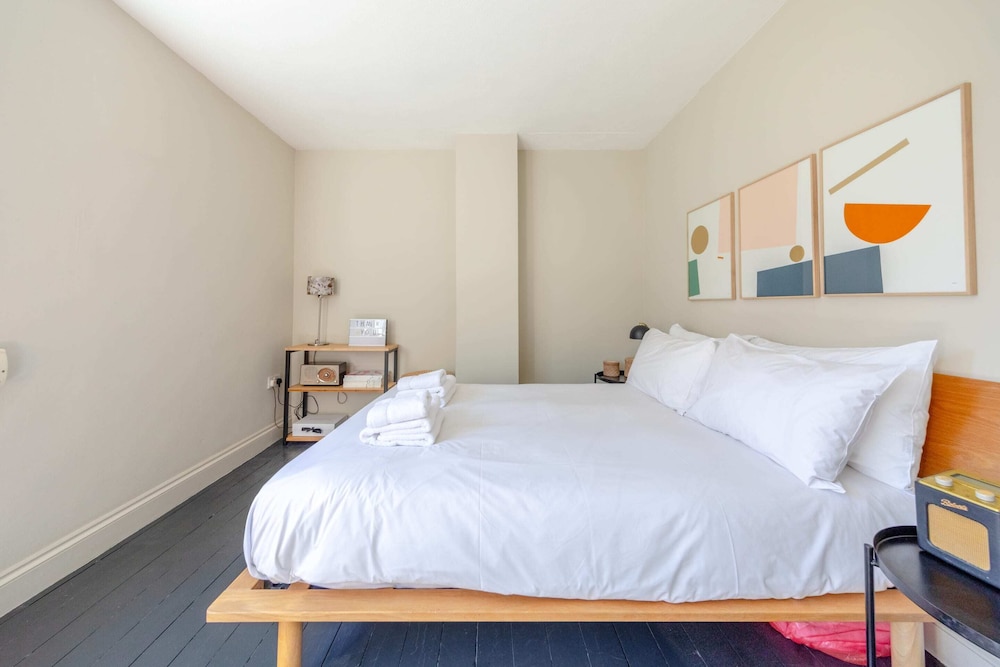 Lovely 2BD House With Garden - Islington