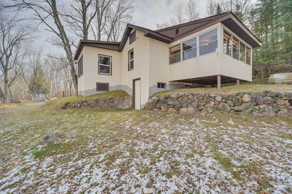 Mason Cabin w/ Private Dock on Marengo Lake! view 4
