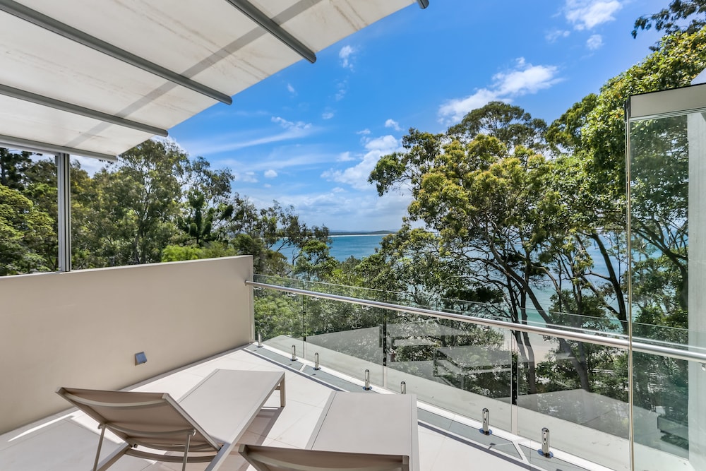 Little Cove Court