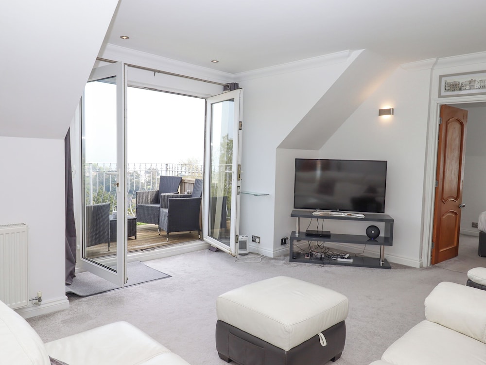 Flat 3 Channel View