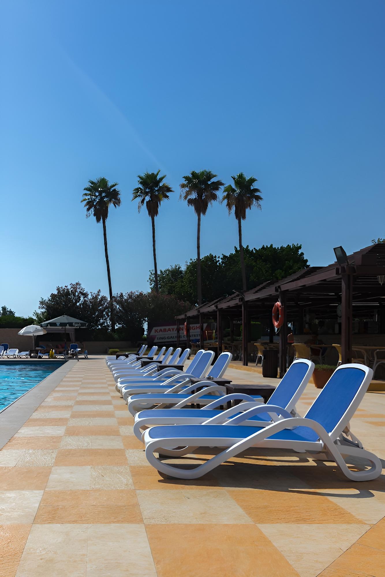 BM Beach Hotel