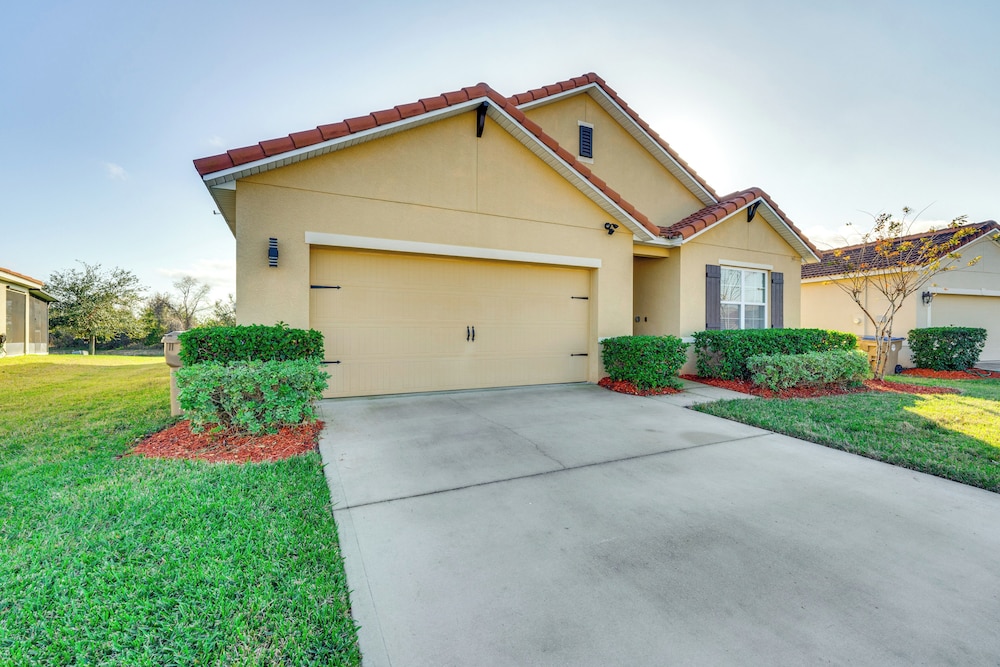 7 Mi to Usta: Waterfront 'tennis House' w/ Yard!